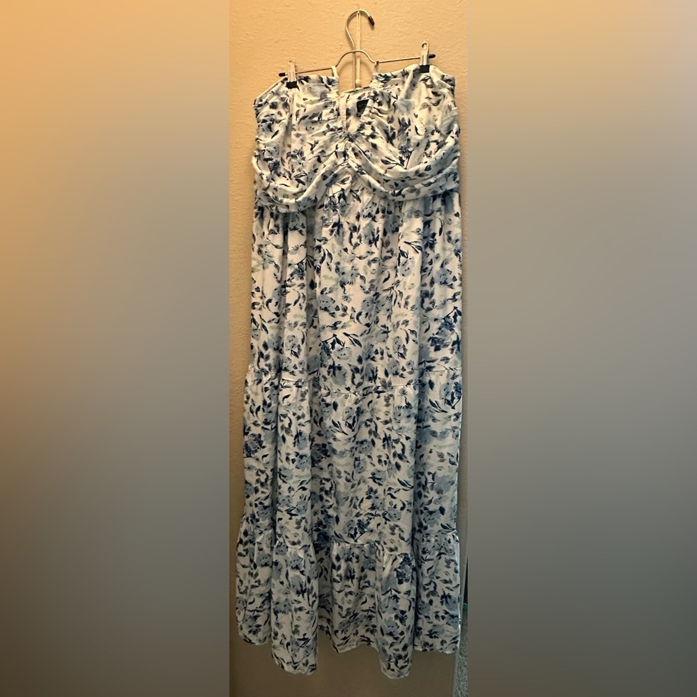 Azazie Maxi Dress - Picture 3 of 6